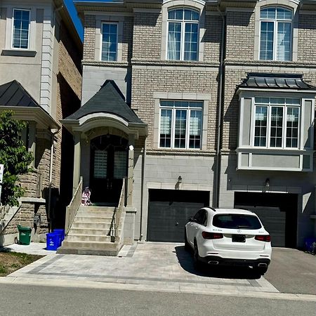 2 Bedroom With 2 Ensuites Unit In Richmond Hill Kültér fotó