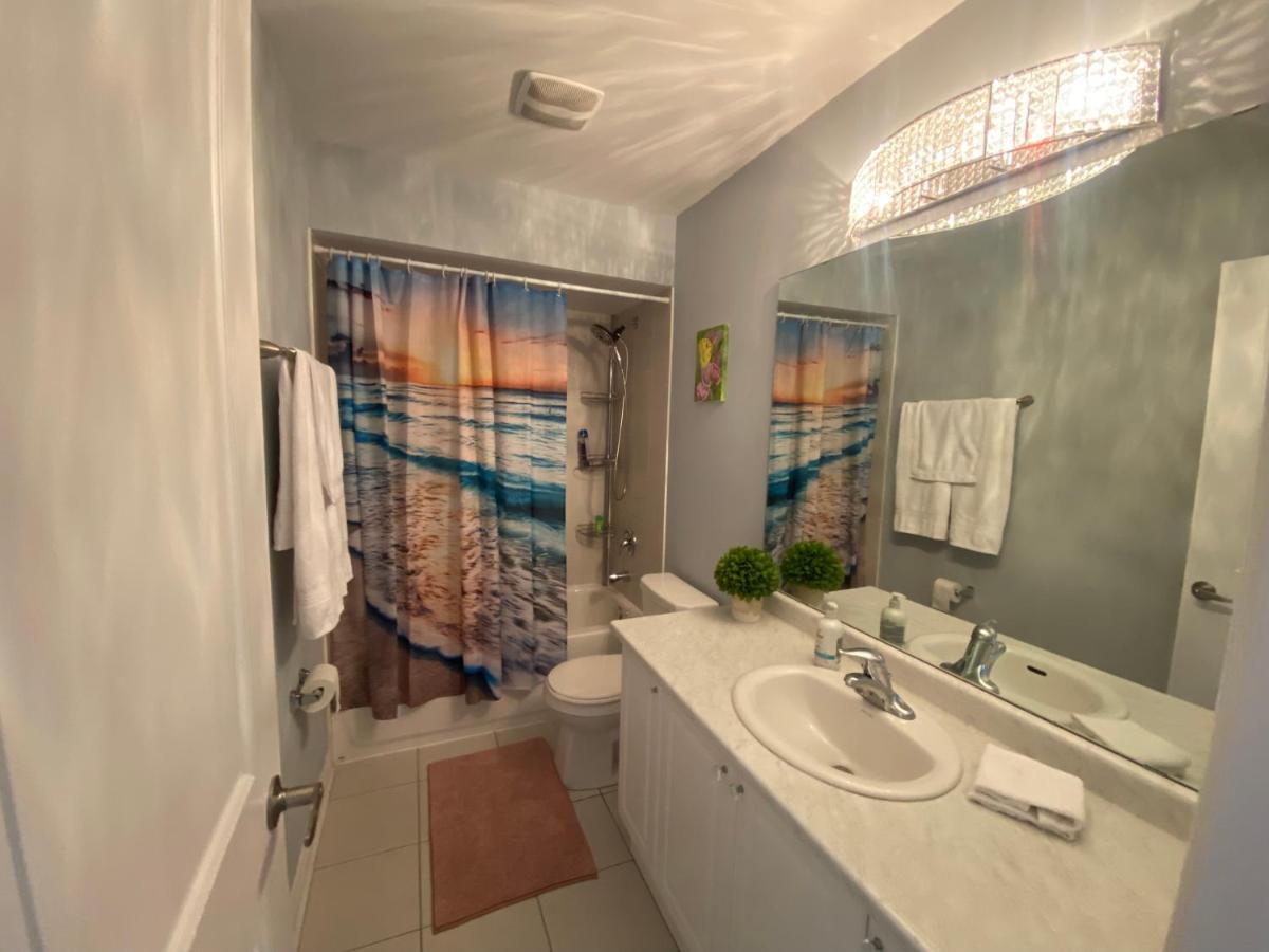 2 Bedroom With 2 Ensuites Unit In Richmond Hill Kültér fotó